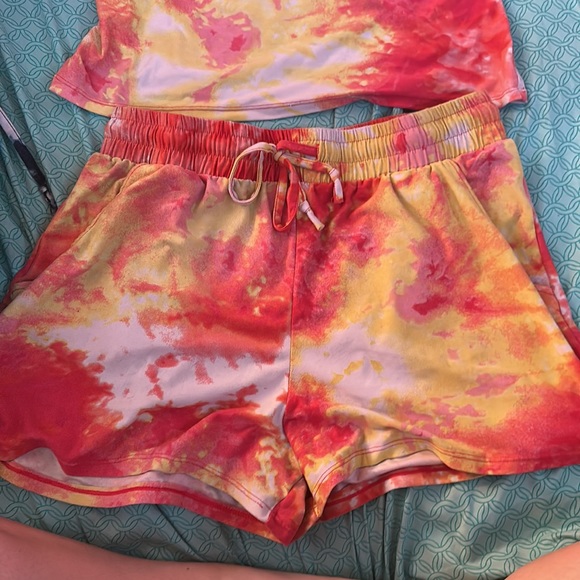 tie dye matching outfit $10 each - Picture 2 of 8
